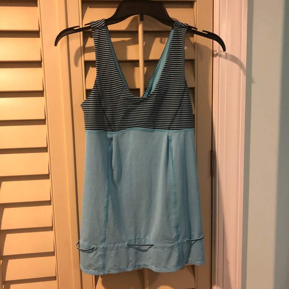 Lululemon Black and Blue Hustle and Bustle Tank